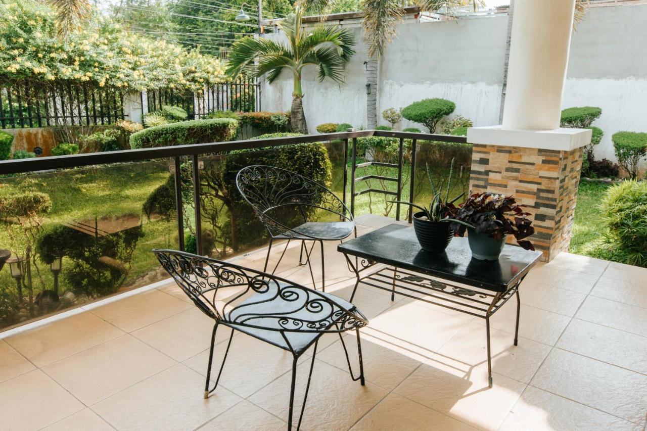 Bahay Ni Kikay Vacation Rental - Wifi Included General Santos City Екстер'єр фото